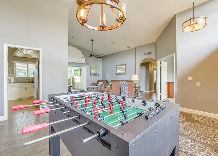 Heated Pool & Patio: Retreat Near Hiking!